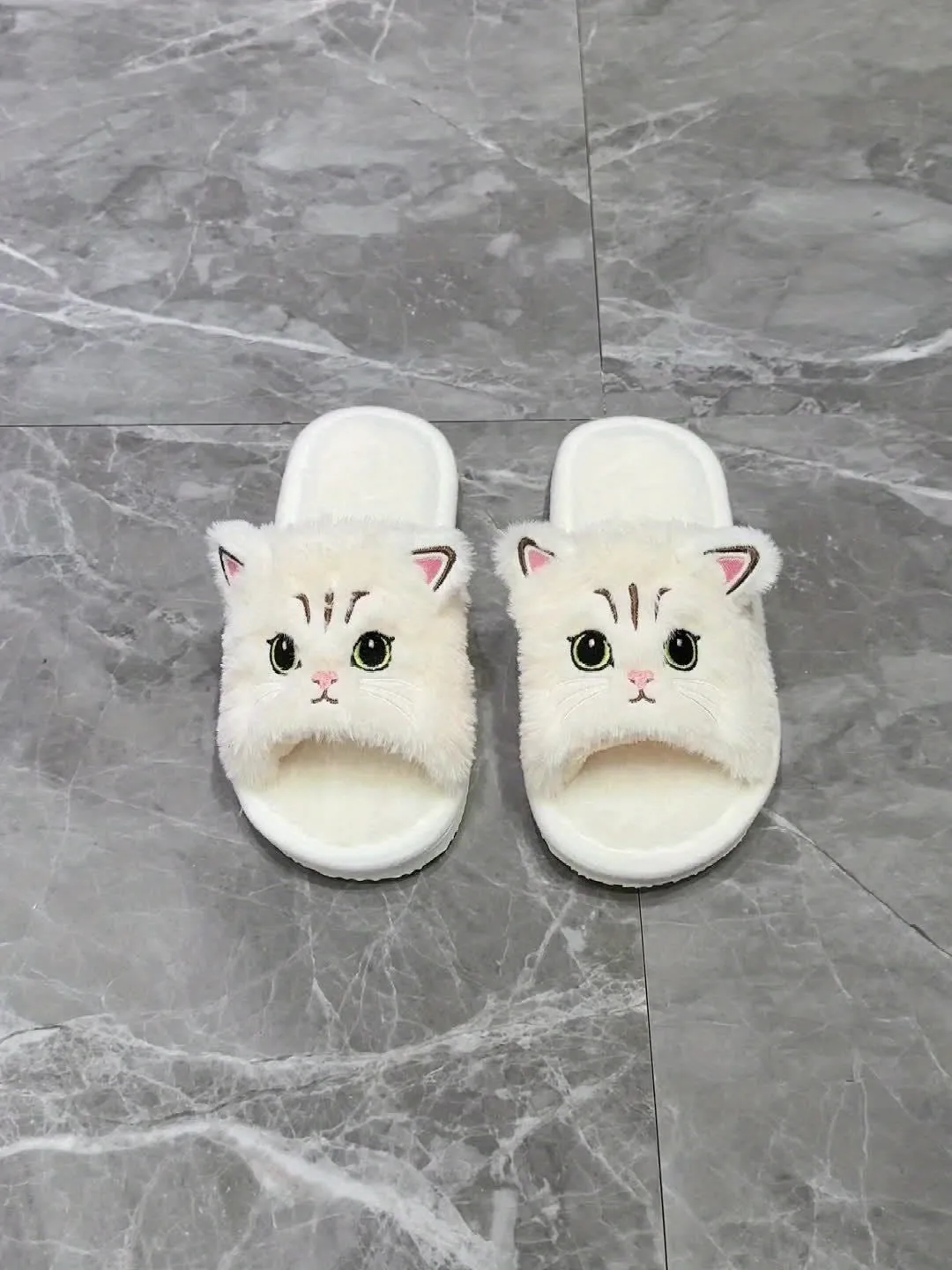 Adorable Plush Cat Slippers - Ultra-Soft & Insulated Warmth - Anti-Slip Lounging Slides for Cozy Winter Nights - Perfect Comfy Bedroom Footwear - Seasonal Essential Home Sanctuary Slippers