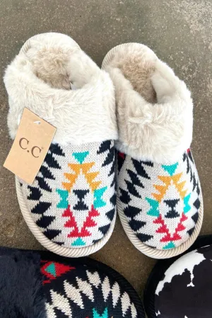 SPE3001 Aztec Pattern Furry Slippers